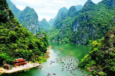 Ngắm danh thắng Tràng An bằng thủy phi cơ?