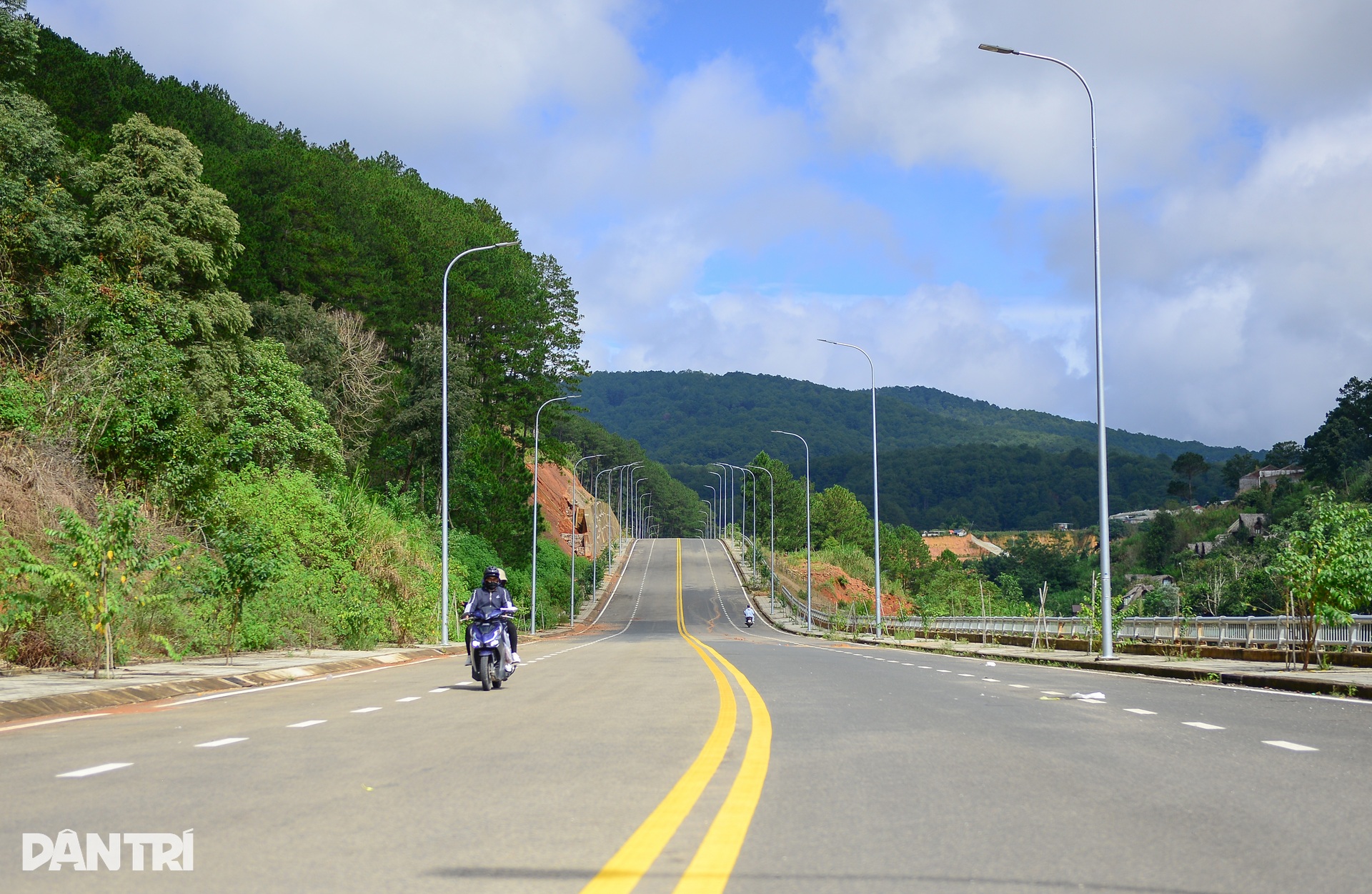 400m cuối níu chân con đường đẹp bậc nhất Đà Lạt - 3 400m cuối níu chân con đường đẹp bậc nhất Đà Lạt - 3