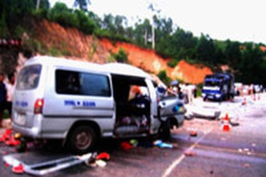 Tai nạn giao thông thảm khốc, 6 người chết