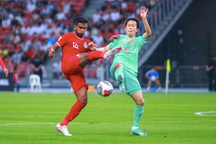 Singapore bất ngờ hòa Trung Quốc, Nhật Bản thắng khó khăn Triều Tiên