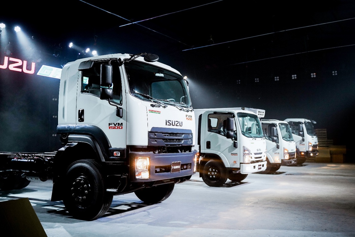 Ra mắt dòng xe tải mới, Isuzu khẳng định cam kết vì môi trường Việt Nam - 2 Ra mắt dòng xe tải mới, Isuzu khẳng định cam kết vì môi trường Việt Nam - 2
