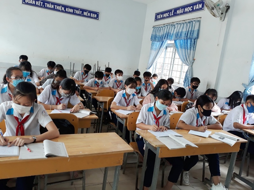 Nhiều trường áp dụng biện pháp mạnh phòng dịch đón học sinh - 7 Nhiều trường áp dụng biện pháp mạnh phòng dịch đón học sinh - 7