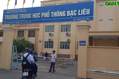 Học sinh Bạc Liêu đến trường học trực tiếp