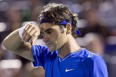 Federer “nối gót” Nadal, Murray rời cuộc chơi