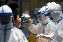 Mỹ đề xuất chuyển vaccine Covid-19 cho Trung Quốc chống dịch