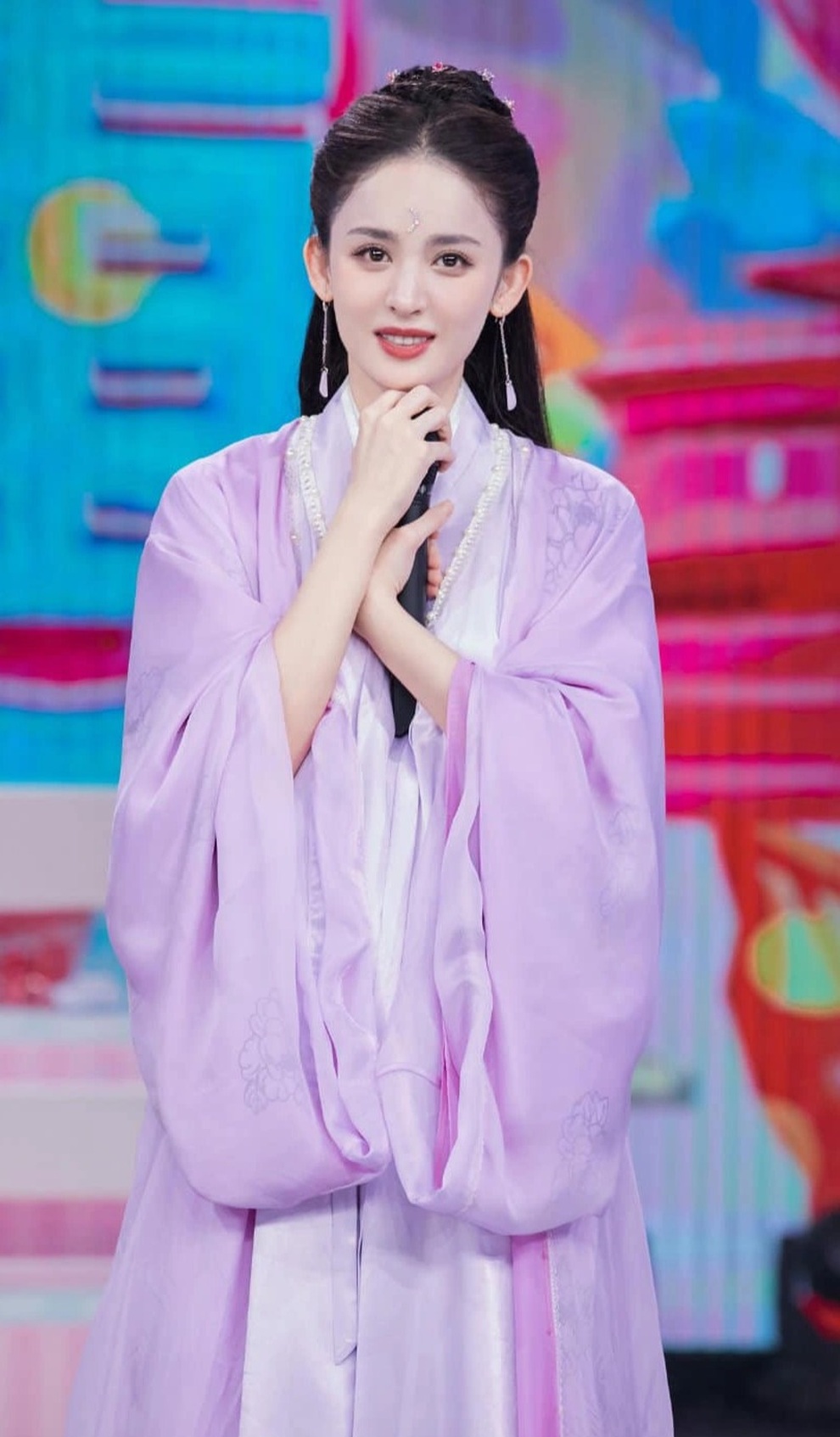 Trung Quốc loại Vương Nhất Bác, MC tai tiếng, không bằng cấp khỏi gameshow - 5 Trung Quốc loại Vương Nhất Bác, MC tai tiếng, không bằng cấp khỏi gameshow - 5