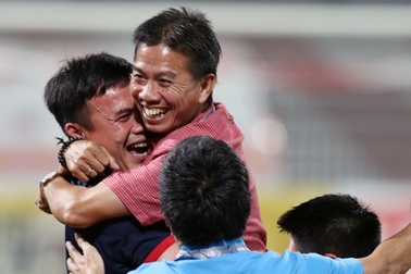 Chờ tài HLV Hoàng Anh Tuấn