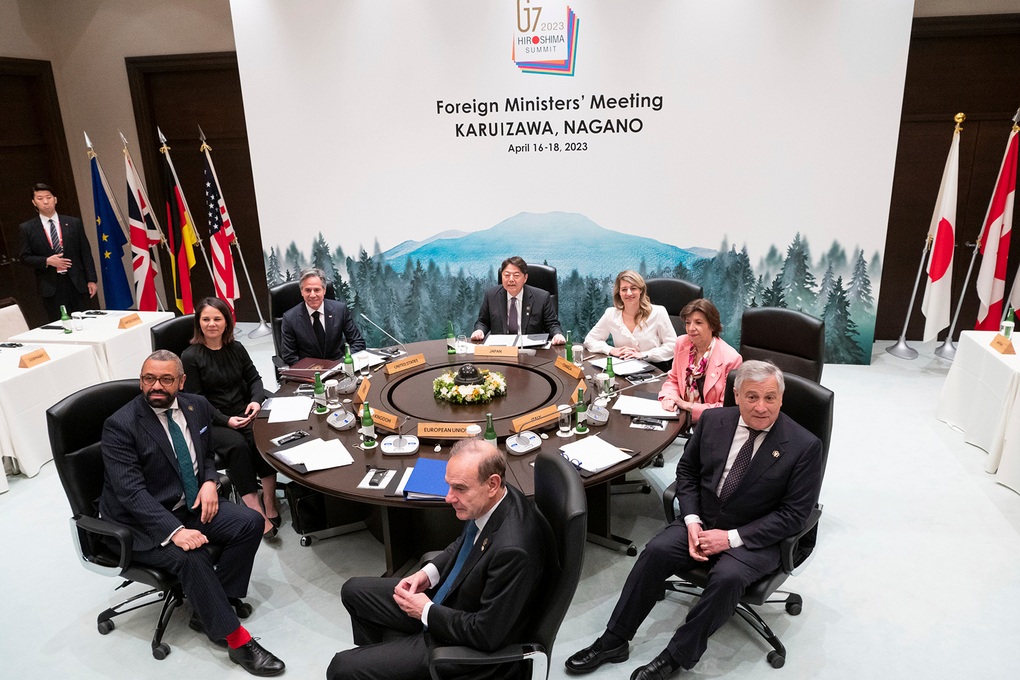 Phương Tây chuẩn bị cho mọi kịch bản ở Ukraine - 1 Phương Tây chuẩn bị cho mọi kịch bản ở Ukraine - 1