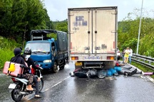 Tạm giữ lái xe gây tai nạn liên hoàn tại Lâm Đồng khiến 2 người tử vong