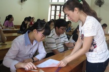 Hơn 1.700 thí sinh thi tuyển vào lớp 10 THPT chuyên Phan Bội Châu