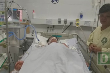 Em Võ Thanh đang được điều trị tại Bệnh viện Đà Nẵng với tiên lượng còn nặng nề