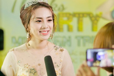 Miko Lan Trinh lần đầu chia sẻ chuyện “bị đại gia mời mọc”