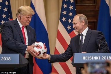Quả bóng ông Putin tặng ông Trump được nhà sản xuất gắn chip đặc biệt