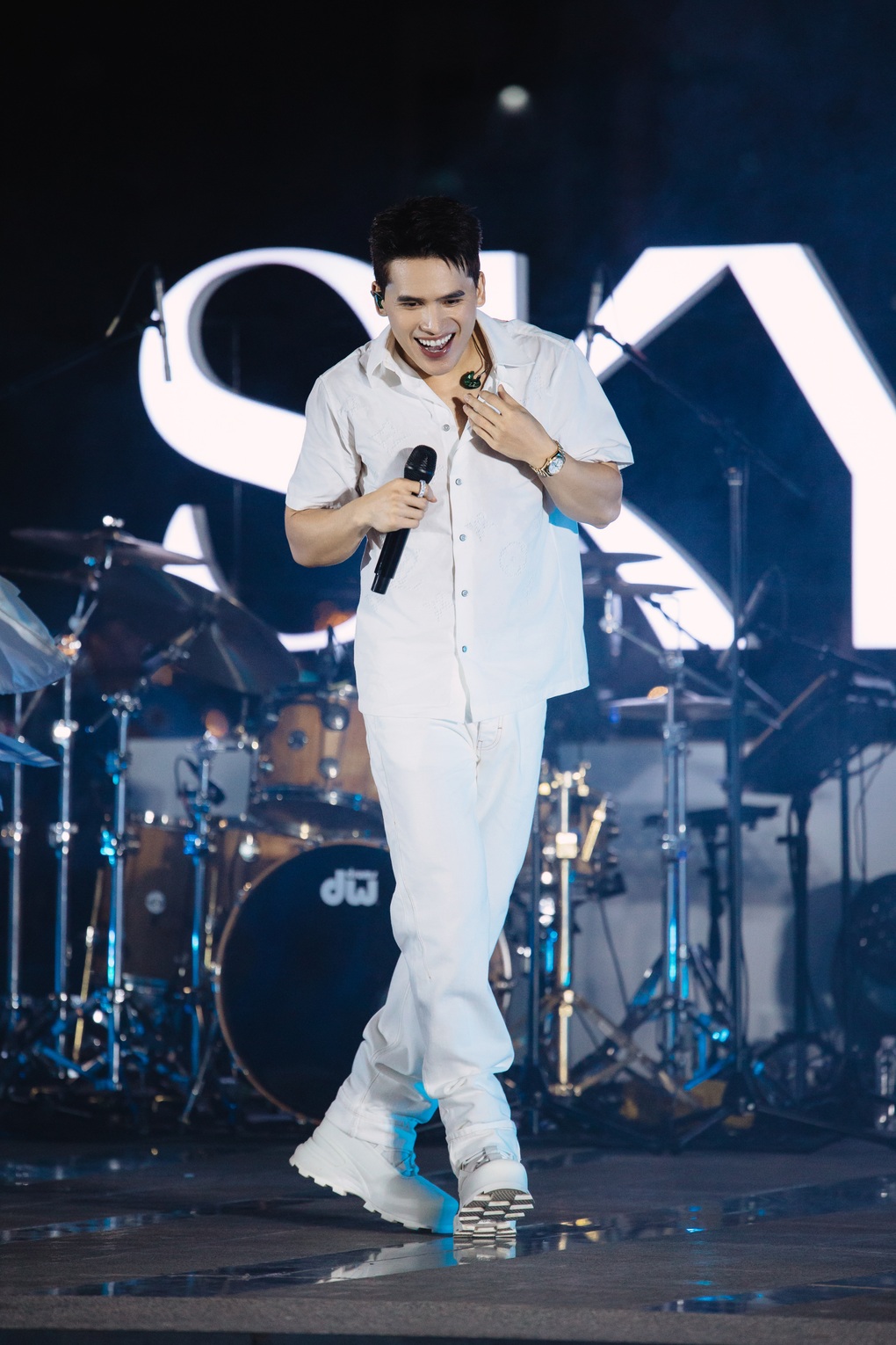 Quoc Thien and Jun Pham unexpectedly collaborate, revealing their relationship after Brother - 1 Quốc Thiên và Jun Phạm bất ngờ kết hợp, hé lộ mối quan hệ sau Anh trai - 1