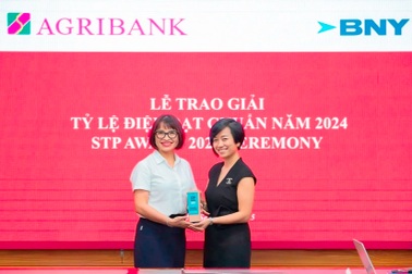 Agribank nhận giải “Tỷ lệ điện đạt chuẩn” từ The Bank of New York Mellon