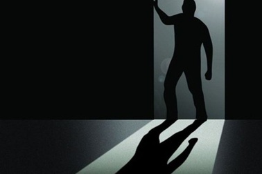 Điều dưỡng hiếp dâm bệnh nhân đang hôn mê sau ca nội soi