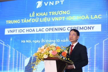 Bộ trưởng Nguyễn Mạnh Hùng: Nhà mạng phải đi đầu về hạ tầng, dữ liệu