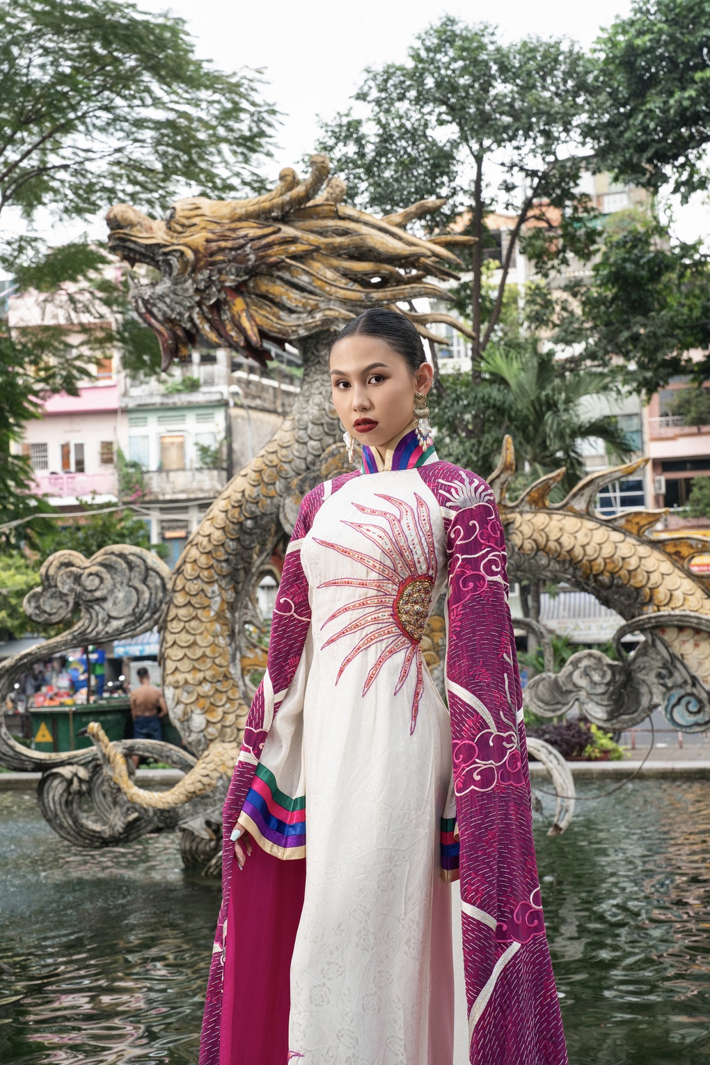 Top 5 Hoa hậu Đại dương Việt Nam thả dáng với áo dài mừng xuân Giáp Thìn - 3 Top 5 Hoa hậu Đại dương Việt Nam thả dáng với áo dài mừng xuân Giáp Thìn - 3
