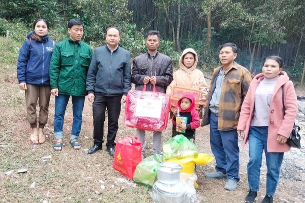 Đốt lửa sưởi ấm, một ngôi nhà bị thiêu rụi - 2 Đốt lửa sưởi ấm, một ngôi nhà bị thiêu rụi - 2
