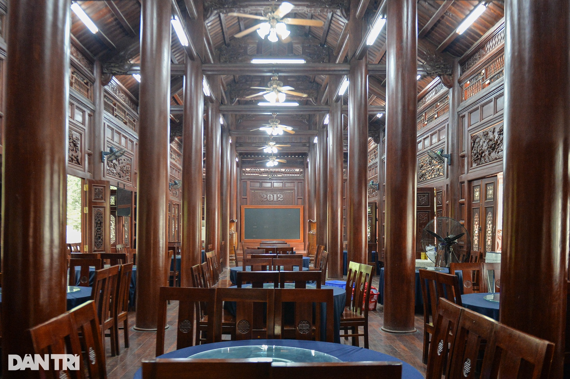 Nhà sàn gỗ lim lớn nhất Việt Nam, trị giá 200 tỷ đồng ở Điện Biên Phủ - 8