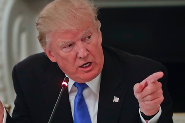 Ông Trump chỉ ra "sai sót" của dự luật trừng phạt Nga