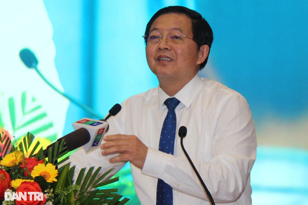 Bí thư Bình Định: Làm việc gì cũng phải nghĩ đến lợi ích người dân - 1 Bí thư Bình Định: Làm việc gì cũng phải nghĩ đến lợi ích người dân - 1