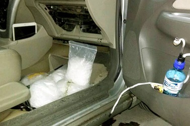 Giấu 5kg ma túy trong xế hộp