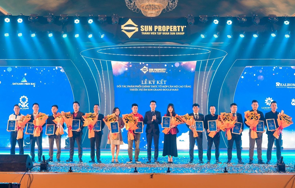 Tưng bừng lễ ra quân Tổ hợp căn hộ cao tầng sát biển tại Sầm Sơn - 4