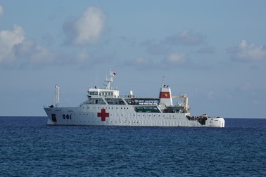 Tâm sự của thủy thủ con tàu đặc biệt - Bệnh viện trên biển