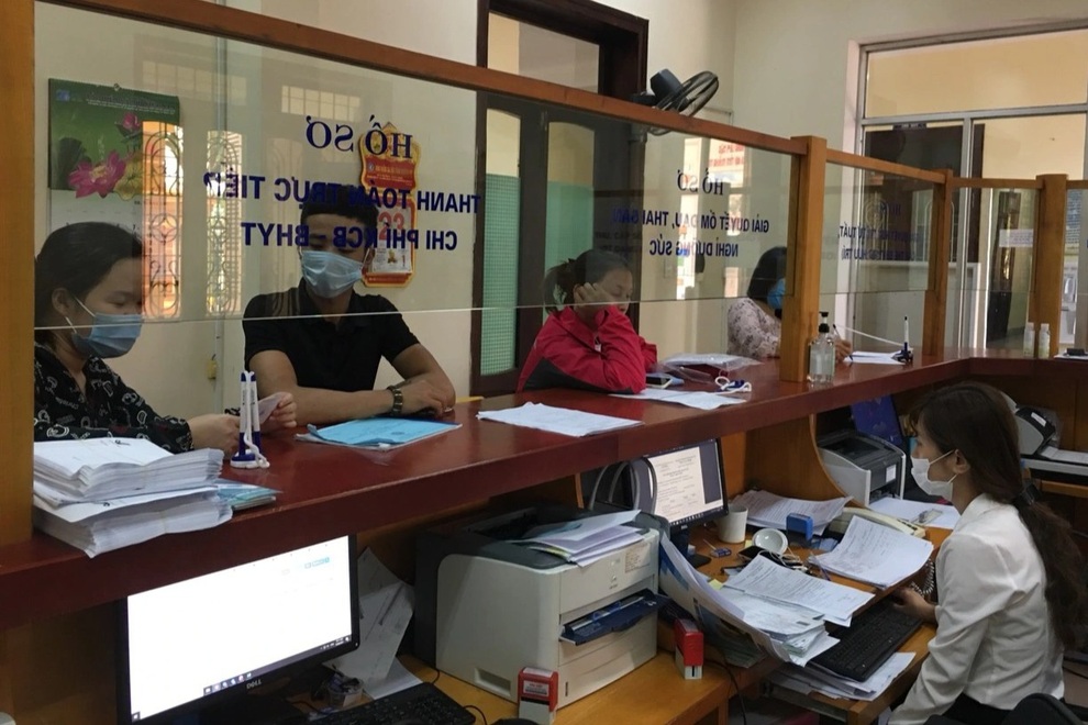 Đảm bảo quyền lợi cho người lao động giữa thời điểm khó khăn vì dịch bệnh - 2 Đảm bảo quyền lợi cho người lao động giữa thời điểm khó khăn vì dịch bệnh - 2
