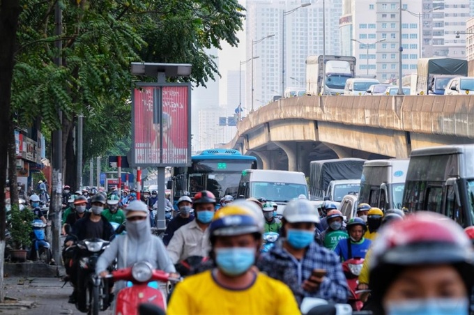 Từ 16h, đường vành đai 3 đoạn Khuất Duy Tiến đã xảy ra tình trạng ùn tắc.

