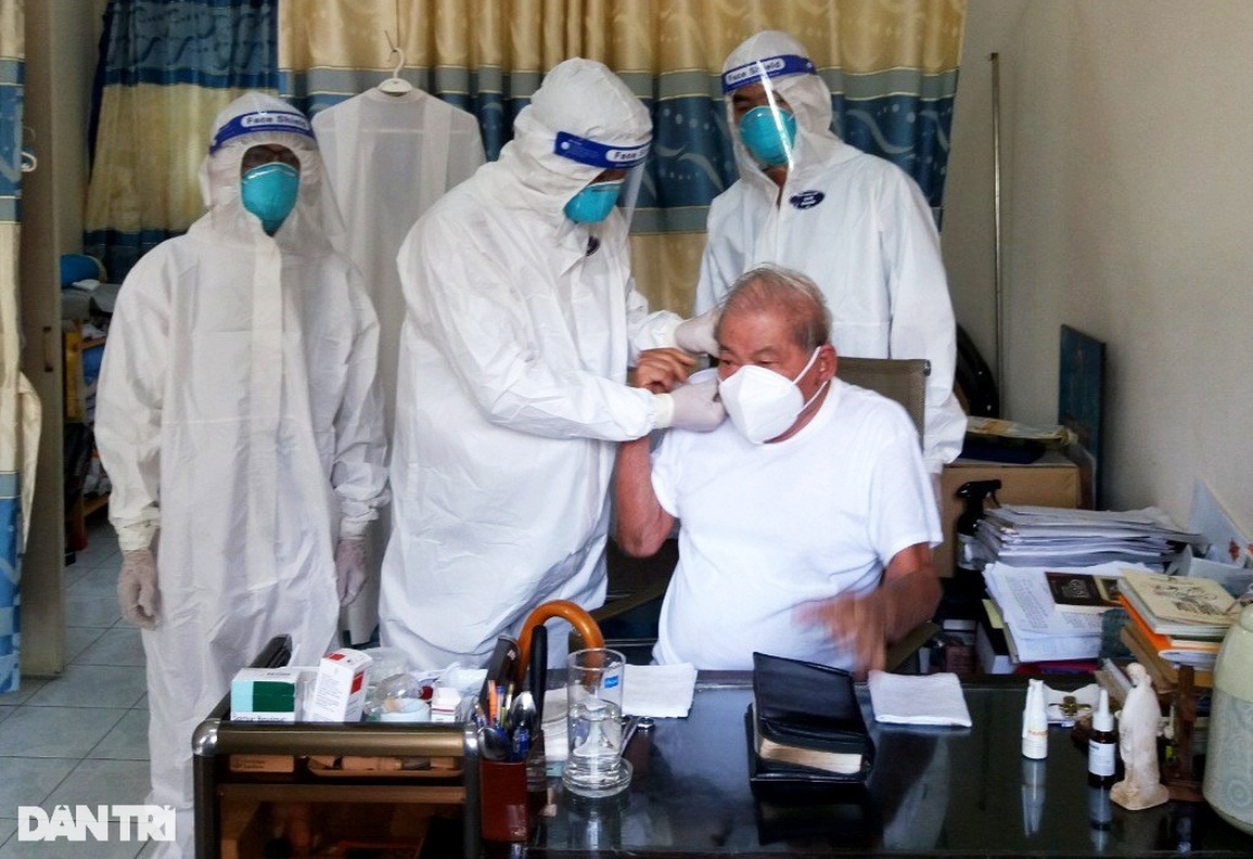 TPHCM phát hiện gần 15.000 người thuộc nhóm nguy cơ chưa tiêm vaccine - 1 TPHCM phát hiện gần 15.000 người thuộc nhóm nguy cơ chưa tiêm vaccine - 1