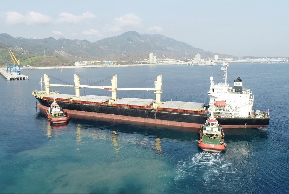 Khánh Hòa sắp đón dòng vốn tỷ đô đầu tư vào Khu kinh tế Vân Phong - 2 Khánh Hòa sắp đón dòng vốn tỷ đô đầu tư vào Khu kinh tế Vân Phong - 2