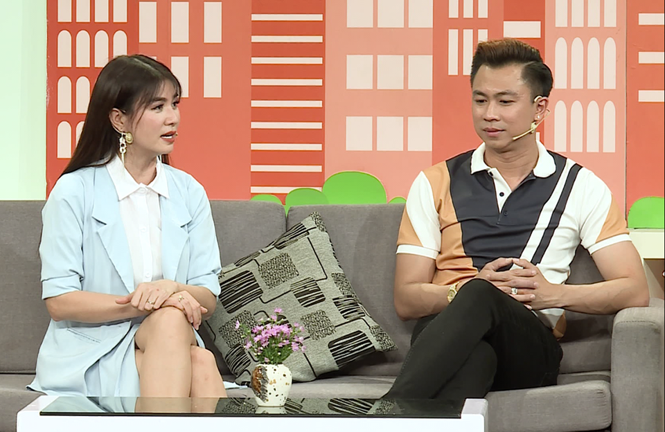 Kha Ly kể từng bị một người thầy quấy rối khi mới vào nghề - 5 Kha Ly kể từng bị một người thầy quấy rối khi mới vào nghề - 5