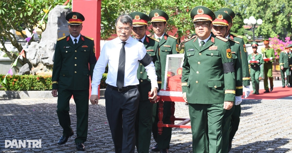 cluster (priority): Báo Dân trí International Collaboration and Commemoration