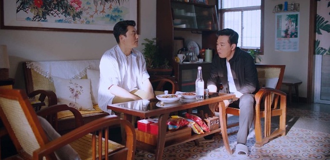 Đàm Tùng Vận thưởng nóng 2 anh nội y đỏ chói loá để thi đâu trúng đó ở Lấy Danh Nghĩa Người Nhà tập 8 - Ảnh 9. Đàm Tùng Vận thưởng nóng 2 anh nội y đỏ chói loá để thi đâu trúng đó ở Lấy Danh Nghĩa Người Nhà tập 8 - Ảnh 9.