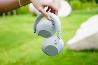 Trải nghiệm Sony WH-1000XM6: Đối thủ của Apple AirPods Max - 4