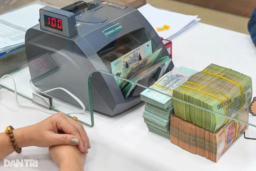 Thiếu vốn, doanh nghiệp sản xuất chờ ngân hàng - 2 Thiếu vốn, doanh nghiệp sản xuất chờ ngân hàng - 2