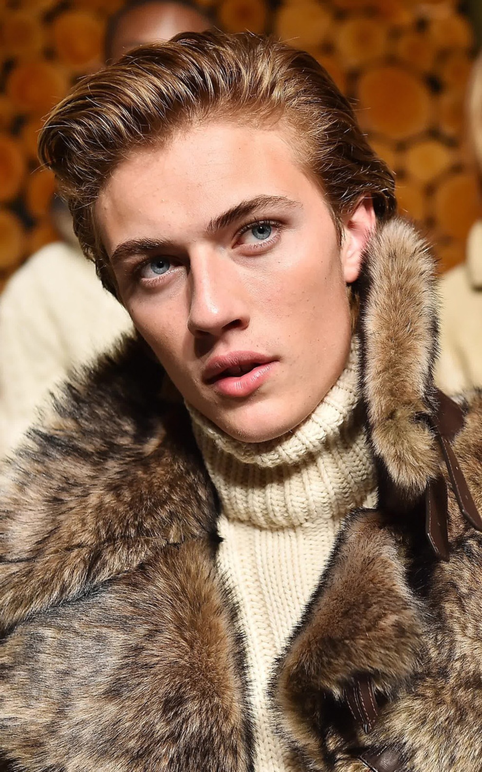 Hoàng tử làng mẫu Lucky Blue Smith sắp lên chức bố lần thứ ba ở tuổi 23 - 7 Hoàng tử làng mẫu Lucky Blue Smith sắp lên chức bố lần thứ ba ở tuổi 23 - 7