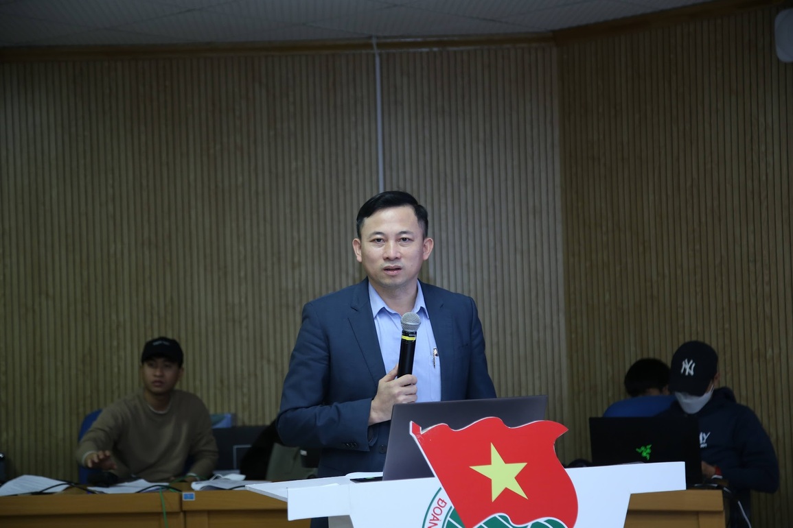 Việc nhiều, lương thấp, nhiều nhân viên y tế muốn bỏ việc giữa đại dịch - 2 Việc nhiều, lương thấp, nhiều nhân viên y tế muốn bỏ việc giữa đại dịch - 2