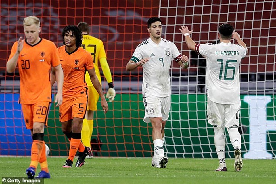 C.Ronaldo nhạt nhòa, Tây Ban Nha bất phân thắng bại với Bồ Đào Nha - 14 C.Ronaldo nhạt nhòa, Tây Ban Nha bất phân thắng bại với Bồ Đào Nha - 14