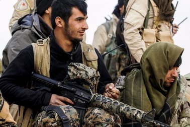 Mỹ vũ trang dân quân Kurd, quyết đánh "thủ đô" IS