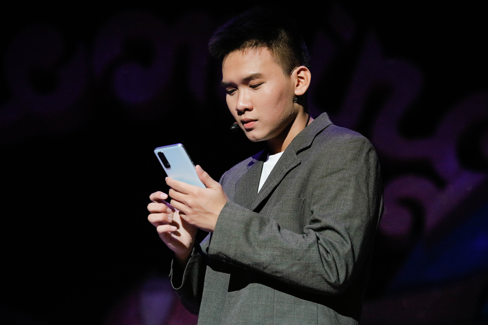 Realme “bùng cháy” cùng gần 3.000 tân sinh viên HUTECH và Văn Lang - 7 Realme “bùng cháy” cùng gần 3.000 tân sinh viên HUTECH và Văn Lang - 7