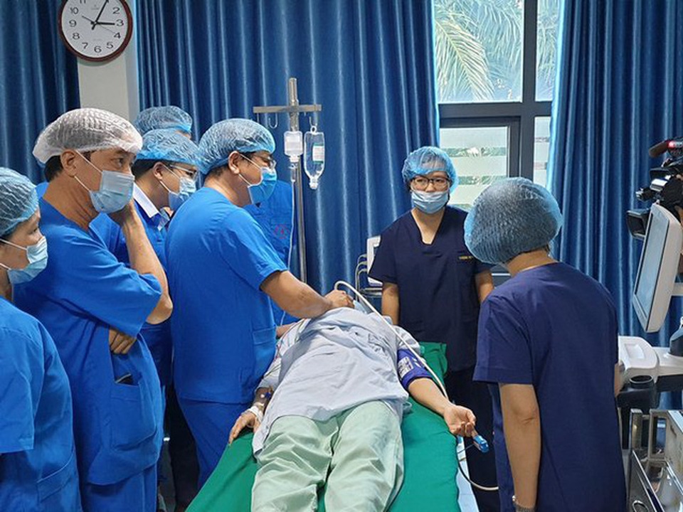 Trị khối u tuyến vú, tuyến giáp bằng công nghệ vi sóng - 1