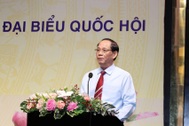 Đại biểu Quốc hội không phải chỉ đọc tài liệu, đi họp, bấm nút biểu quyết