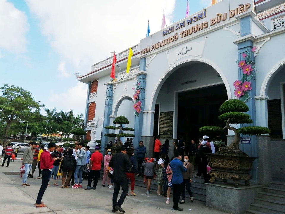 Bạc Liêu: Du khách tấp nập về Thánh đường lớn nhất ĐBSCL ngày đầu năm - 11 Bạc Liêu: Du khách tấp nập về Thánh đường lớn nhất ĐBSCL ngày đầu năm - 11