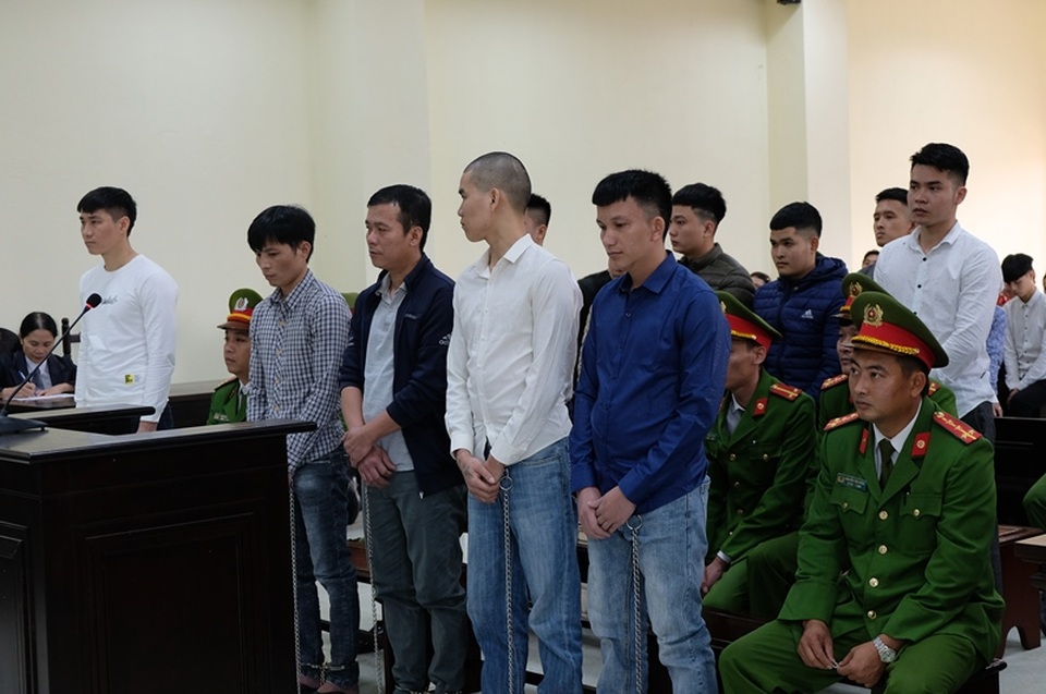 Xét xử vụ đánh nhau náo loạn khu du lịch Hải Tiến - 2 Xét xử vụ đánh nhau náo loạn khu du lịch Hải Tiến - 2