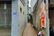 Vụ bé 5 tháng tuổi ở Hà Nội tử vong: Hàng xóm nói gì về cơ sở trông trẻ?