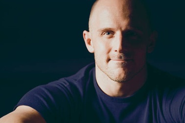 Đàn ông hói đầu thường hấp dẫn, tự tin và vượt trội hơn