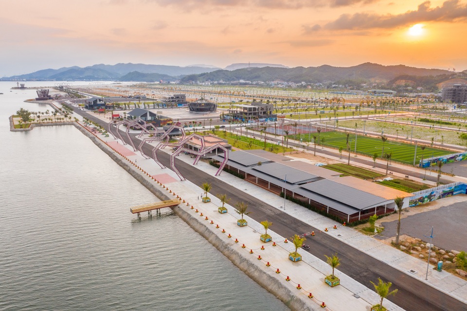 Công bố quy hoạch phân khu Khu kinh tế, bất động sản Vân Đồn tiếp đà 2021 - 1 Công bố quy hoạch phân khu Khu kinh tế, bất động sản Vân Đồn tiếp đà 2021 - 1